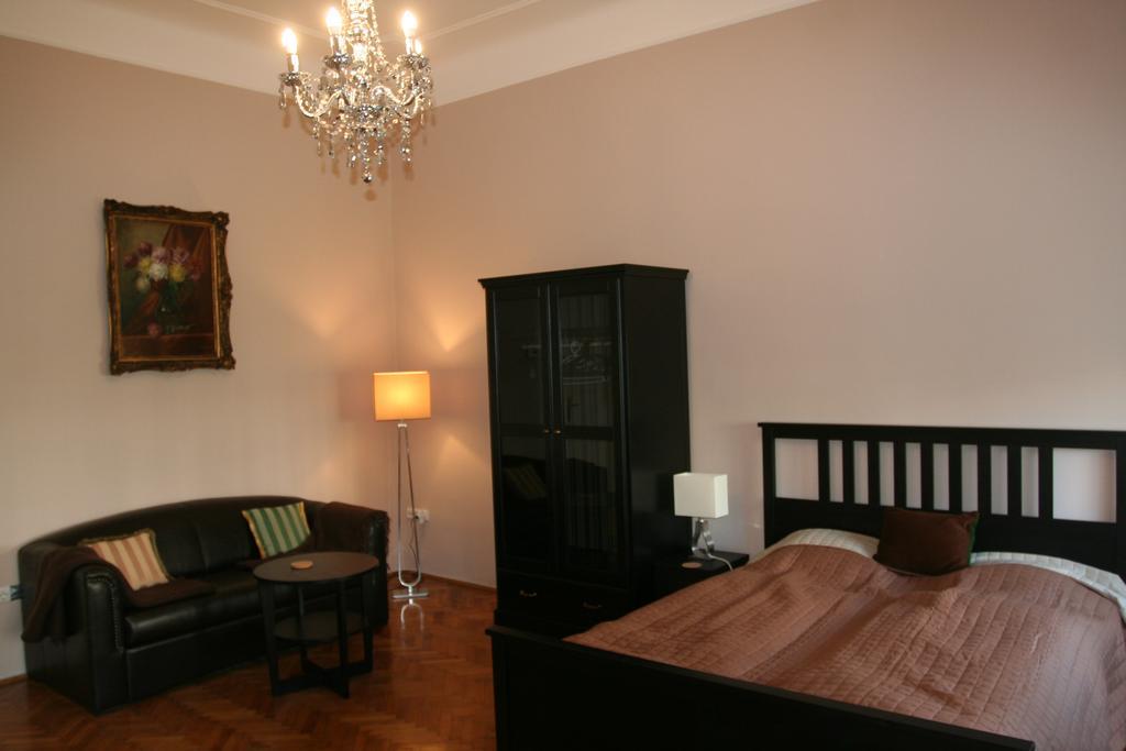 Diamonds Apartment With 2 Rooms Near Guzsdu Udvar 부다페스트 외부 사진